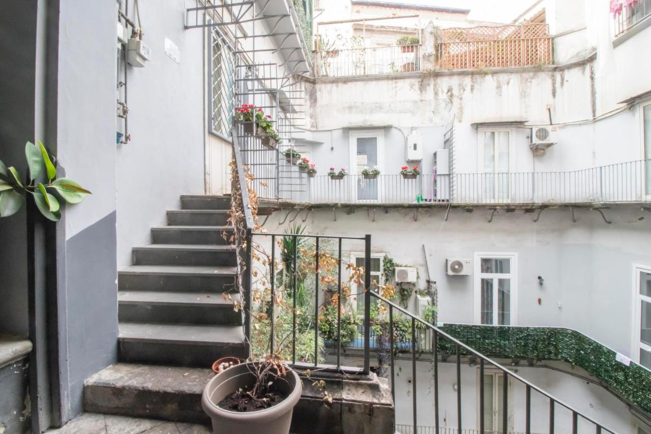Bed and Breakfast A I R Sant'Anna Neapel Exterior foto
